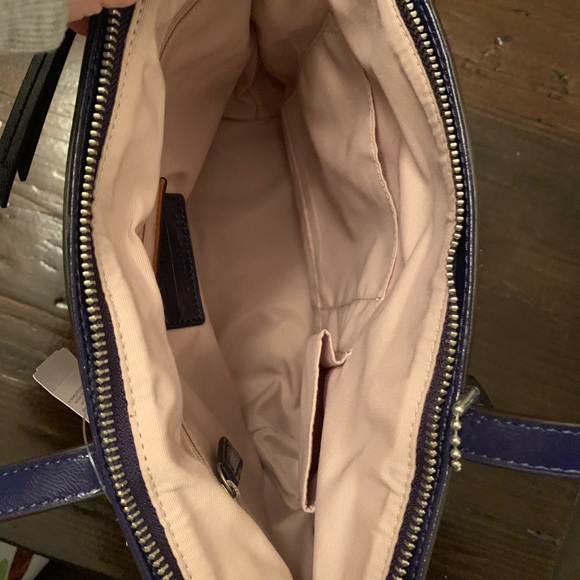 Coach purse - Picture 2 of 4